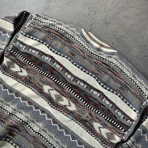 Vintage 90's Coogi Style Patterned 3D Knit Sweater - Picture 5 of 6